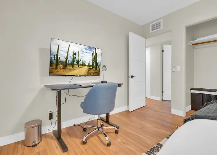 The Hidden Gem-5 Mins To U Of A With Hot Tub Holiday home Tucson