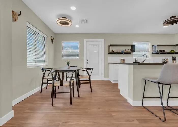 Holiday home The Hidden Gem-5 Mins To U Of A With Hot Tub Tucson